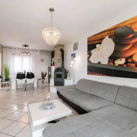 Appartement In 39210