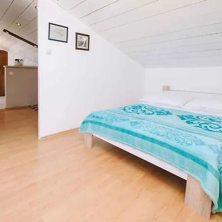 In 39210 Apartment Crikvenica